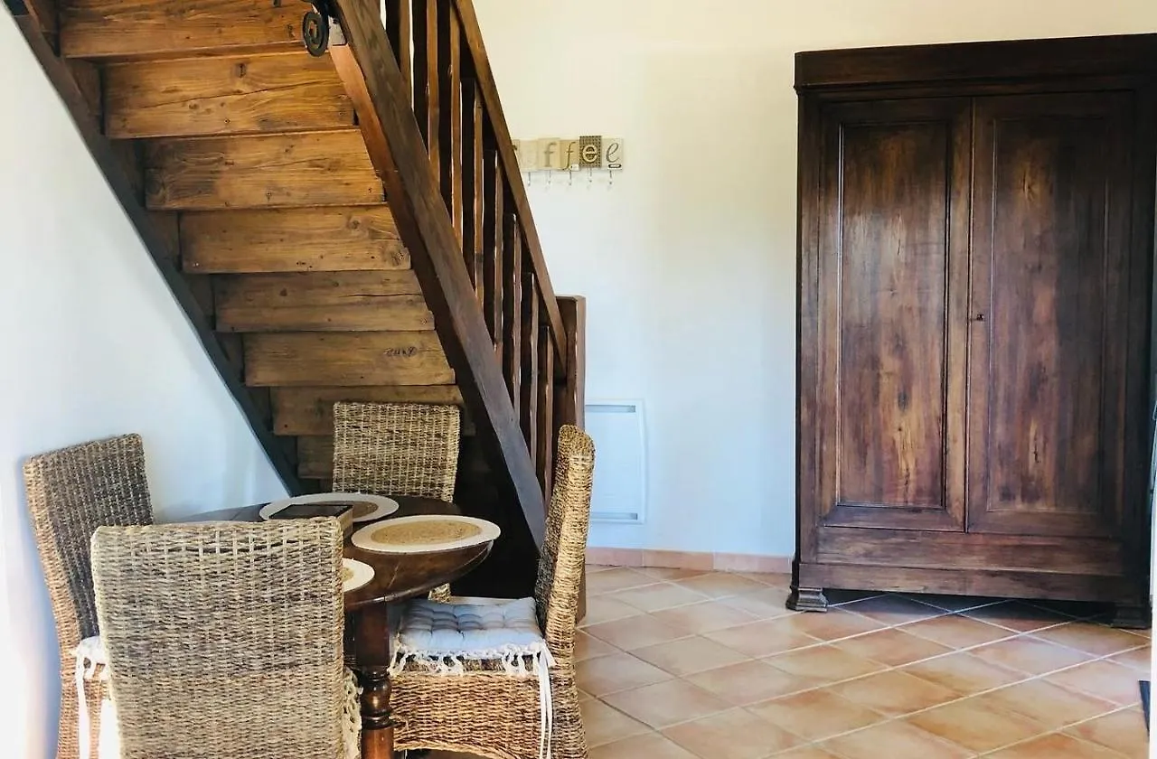 Hébergement de vacances Villa L’Eden sur la Colline à Peypin